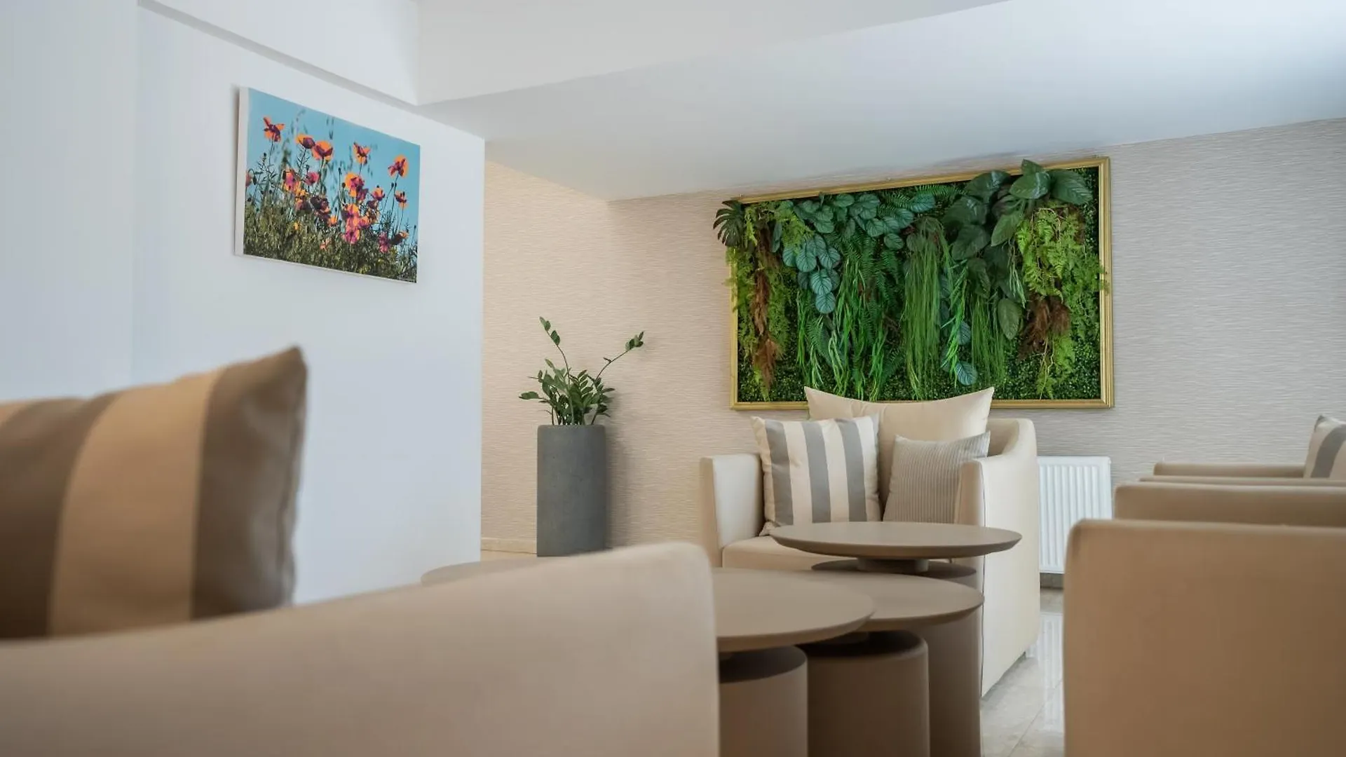 Liquid Hotel Apartments Ajía Nápa