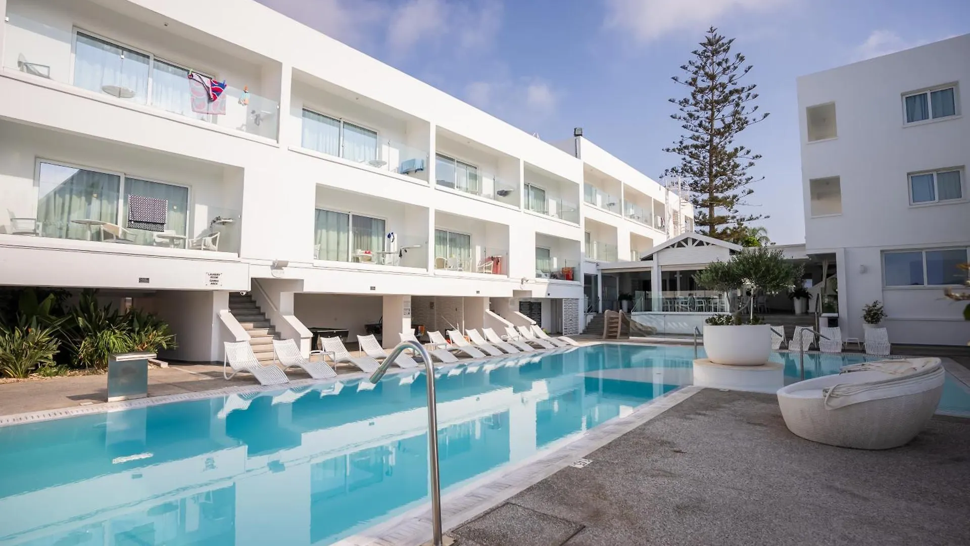 Liquid Hotel Apartments Ajía Nápa Apartmanhotel